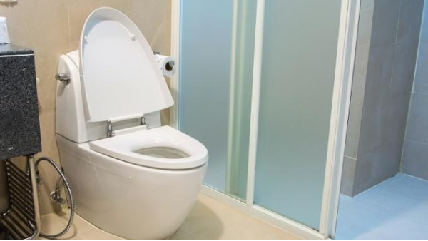 安装马桶为什么不用水泥，而是用硅胶胶水？