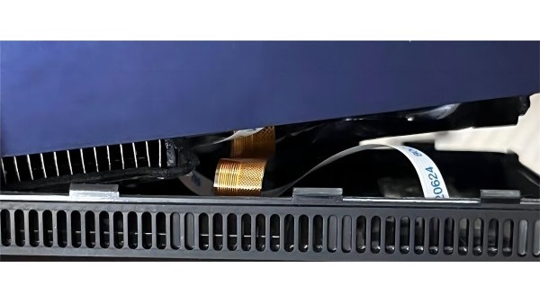 ABS+PC塑胶壳扣位加固慢干硅胶胶水应用案例-慢干硅胶胶水